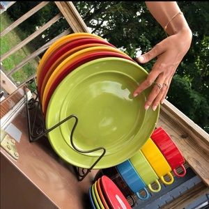 Nice vibrant kitchen set